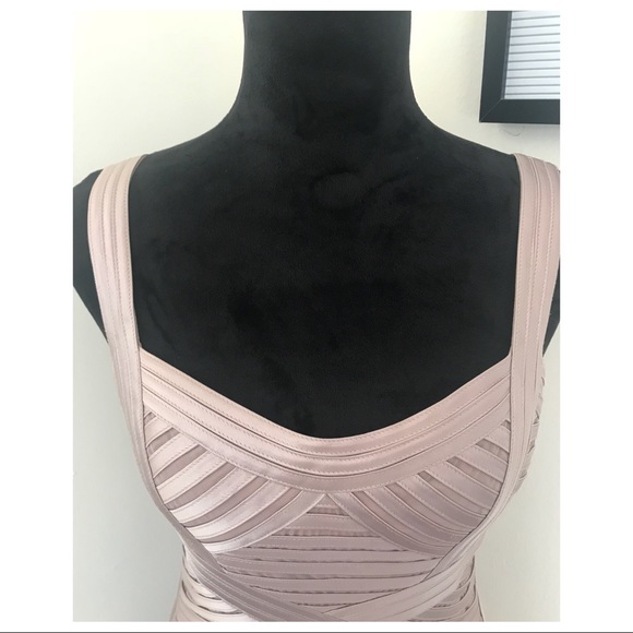 BCBGMAXAZRIA SLEEVELESS MINI DRESS - Picture 3 of 7